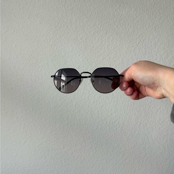 Black Sunglasses - Picture 3 of 7